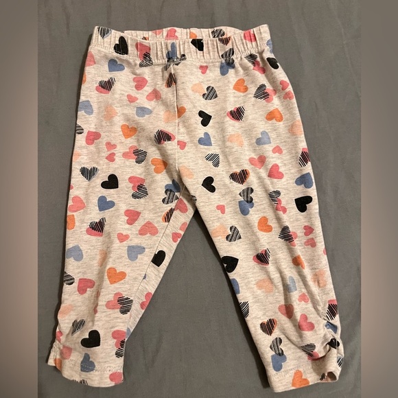 7 piece Lot of baby girl clothes onesies & leggings 3-6 months. Pre loved EUC - Picture 3 of 9